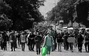 people from venezuela crossing the border between Mexico and the US